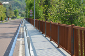 parapetto-in-acciaio-corten-riqualificazione-percorso-ciclopedonale-Valsamoggia