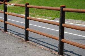 staccionata-acciaio-corten-ciclisti-e-pedoni-protetti-Villasanta-Monza-e-Brianza