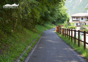 staccionata-in-acciaio-Corten-Fortezza-Bolzano-Alto-Adige-pista-ciclabile-1