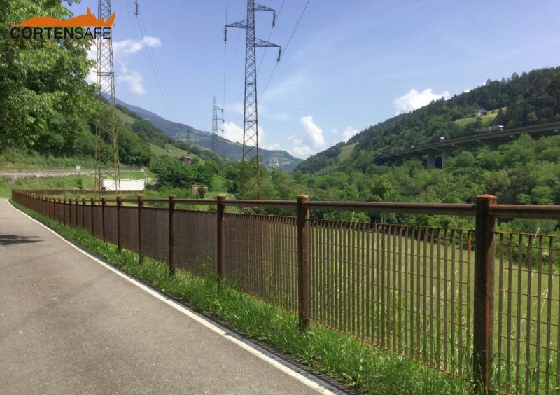 Die neuen Cortenstahl-Geländer der Cles HGC Grid Kollektion - 4bis