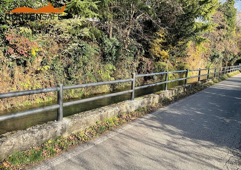 Schutz der Brunico-Zäune für zwei Rad- und Fußwege in Montebelluna (TV) - 3