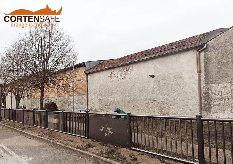 Parapetto-modello-Falcade-HO3-e-Cles-H-Steel-per-parco-giochi-di-Borgolavezzaro-Novara-(2) Parapetto modello Falcade HO3 e Cles H Steel per parco giochi - Borgolavezzaro (Novara) - 2