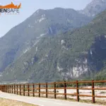 Staccionata Brunico H3C per la pista ciclabile di Longarone, Belluno.