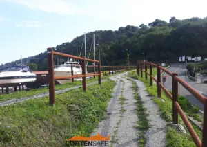 Percorso pedonale ad Ameglia protetto con Brunico H2C
