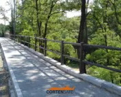 Brunico H2C per marciapiede a Fornovo di Taro