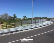 Parapetto Cles HGC GRID per un marciapiede su cavalcavia
