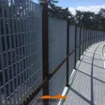 Parapetto Cles HGC GRID per un marciapiede su cavalcavia