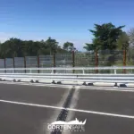 Parapetto Cles HGC GRID per un marciapiede su cavalcavia