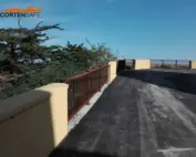Parapetti Falcade HO3 per strada di Capoliveri.