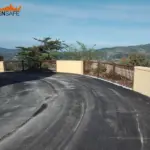 Parapetti Falcade HO3 per strada di Capoliveri.