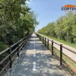Staccionata Brunico H3C per pista ciclabile di Grado.