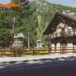 Staccionata Ortisei H3C per marciapiede a Gressoney.