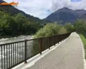 Parapetto Falcade HO3 e cancello Letizia per ciclabile di Lagundo.