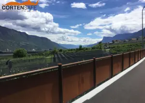 Parapetto Cles H steel per strada di Marlengo.