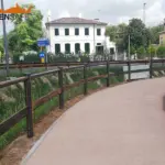 Staccionata Ortisei H2C per pista ciclabile di Monastier.