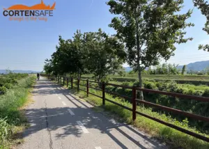 Staccionata Brunico H3C e parapetto Falcade HO3 per percorso ciclopedonale di Montecchio Maggiore.