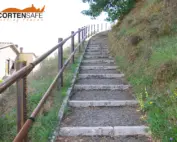 Staccionata Snake E2C per scalinata di Monterchi.