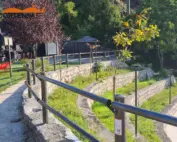 Staccionata Snake H2C e H3C per zona pubblica di Piazza al Serchio.