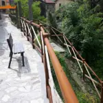 Staccionata Cadore H4C e H4C wood per percorso pedonale di Piteglio.