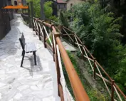 Staccionata Cadore H4C e H4C wood per percorso pedonale di Piteglio.