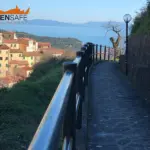 Staccionata Brunico H2C per passeggiata panoramica di Rio nell'Elba.
