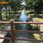 Staccionata Brunico H2C e H3C per area di verde pubblico a Rosà.