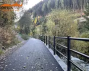 Staccionata Brunico H3C per strada di S. Cristina Val Gardena.
