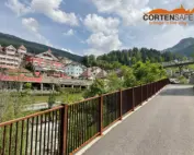Parapetto Falcade HQ1 per strada di S. Cristina in Val Gardena.