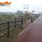 Staccionata Brunico H3C e parapetto Falcade HO3 per marciapiede a Sesto Fiorentino.