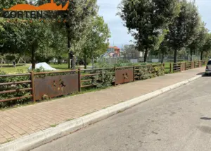 Staccionata Brunico H4C, parapetti Cles H steel e cancello Giorgia per parco giochi di Spoltore.