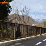 Parapetto Falcade HO3 e Staccionata Brunico H2C per percorso ciclopedonale a Valdagno.