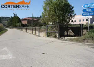 Staccionata Brunico H1C e H2C, Cles H steel, Bacheca Levico a Vigliano d'Asti.