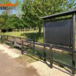 Staccionata Brunico H2C e bacheca Levico per percorso pedonale a Volpago del Montello.